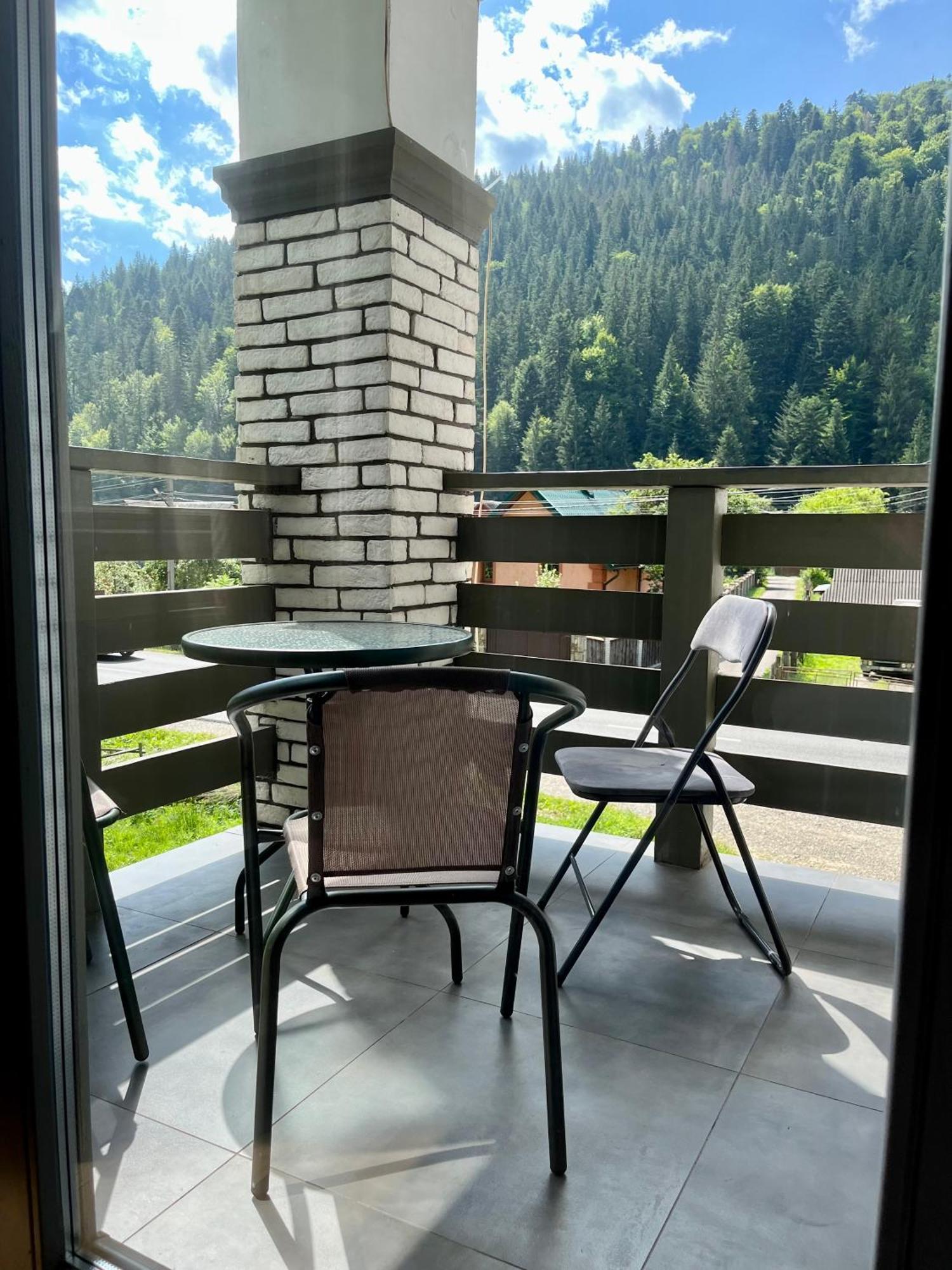 Hygge Hotel Татарив Екстериор снимка