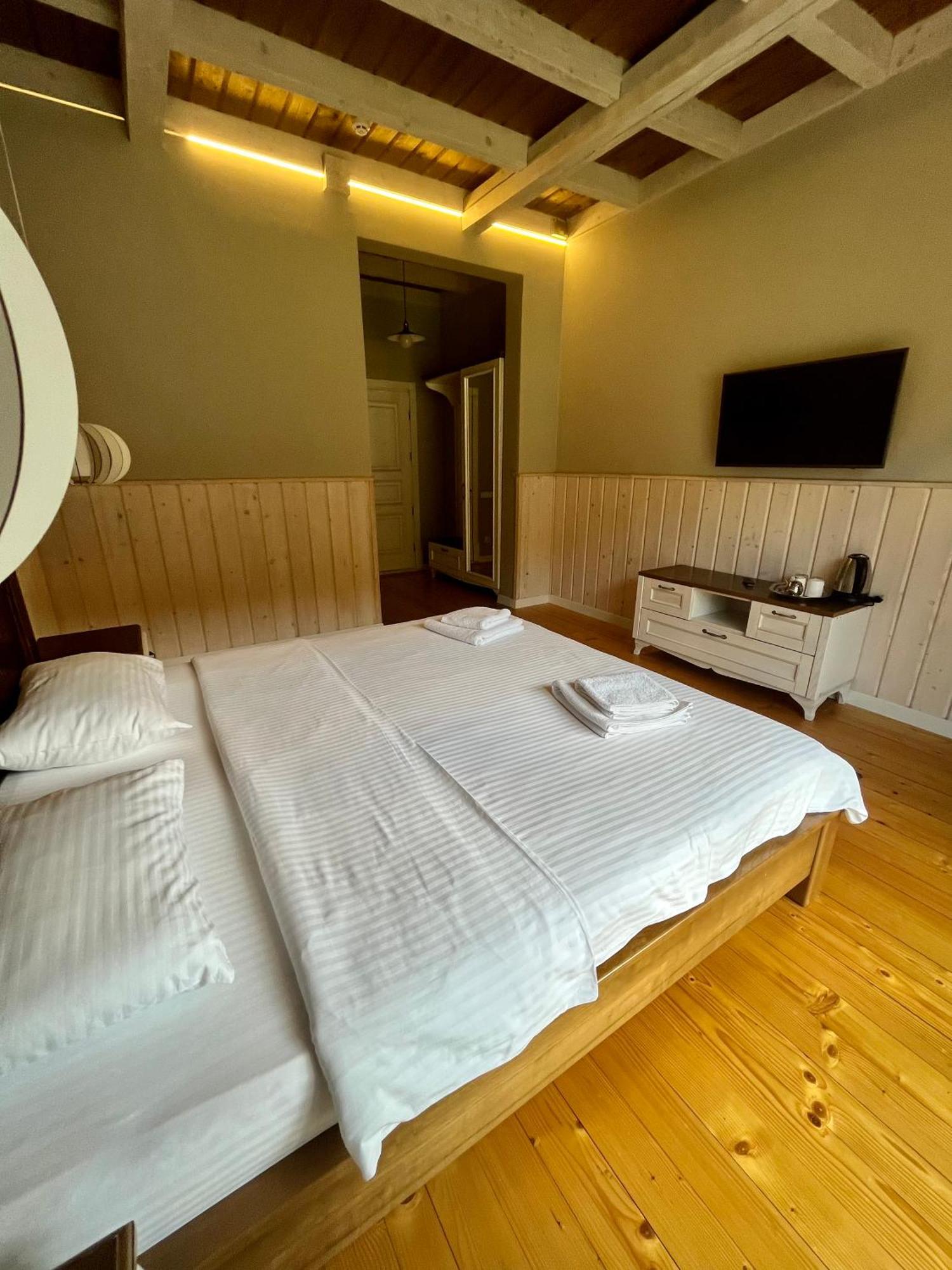 Hygge Hotel Татарив Екстериор снимка